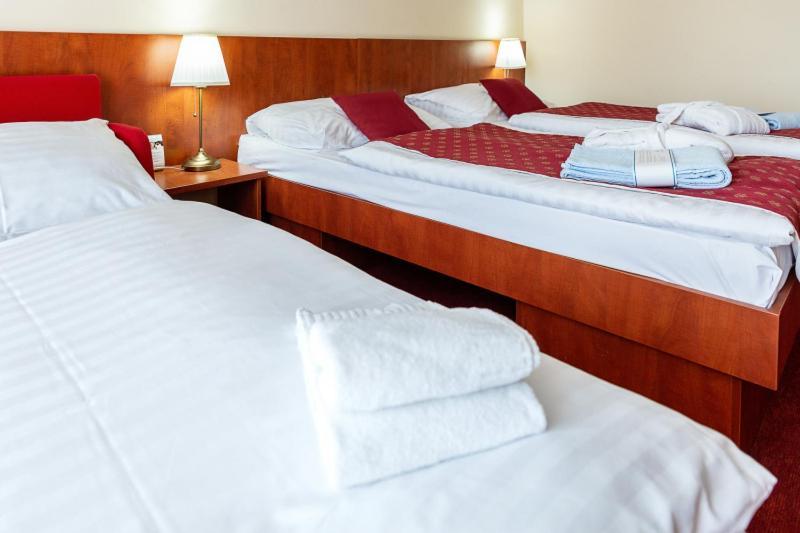 Hotel Senec Aqua Resort - Family Friendly Exteriör bild