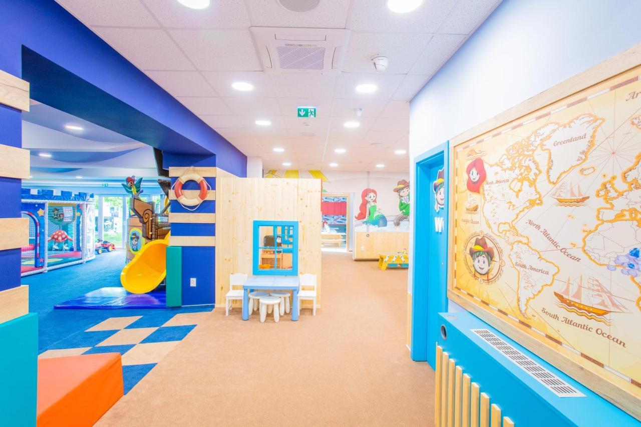 Hotel Senec Aqua Resort - Family Friendly Exteriör bild