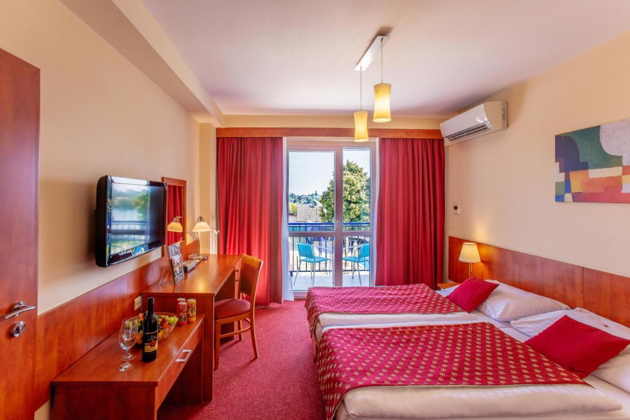 Hotel Senec Aqua Resort - Family Friendly Exteriör bild