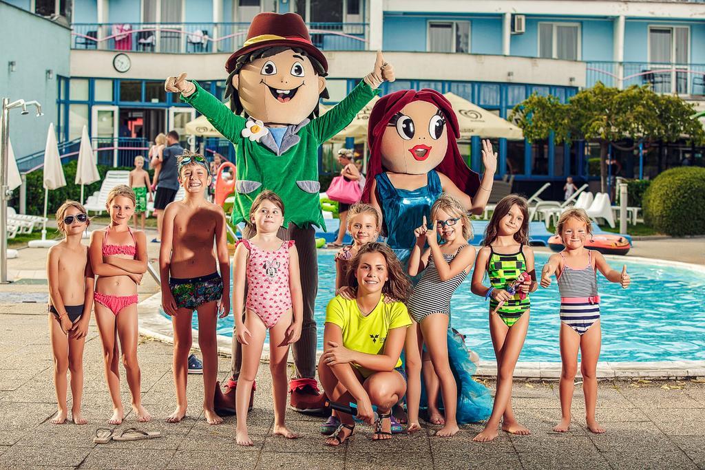 Hotel Senec Aqua Resort - Family Friendly Exteriör bild
