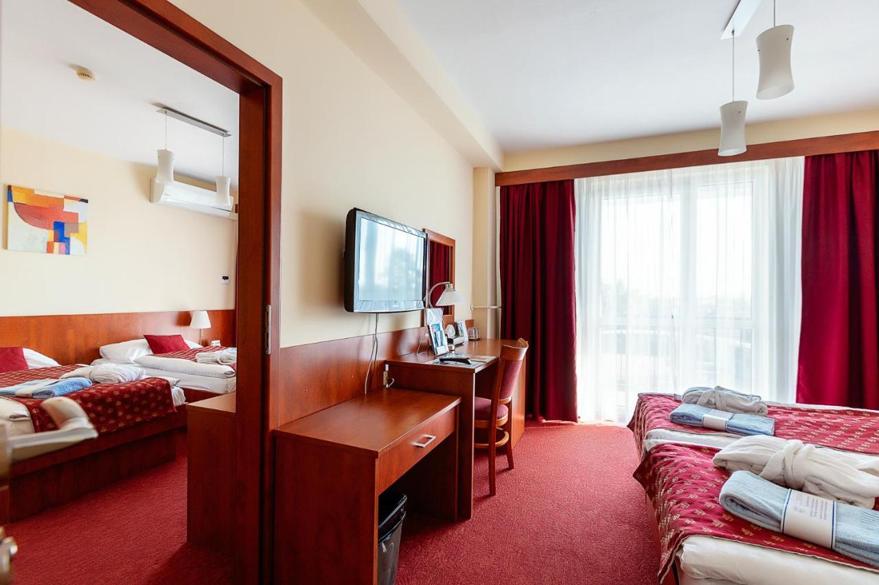Hotel Senec Aqua Resort - Family Friendly Exteriör bild